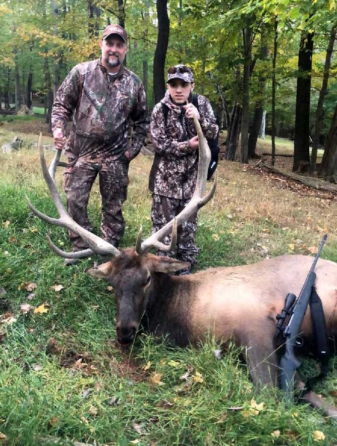 Huge Pennsylvania Trophy Elk Bull